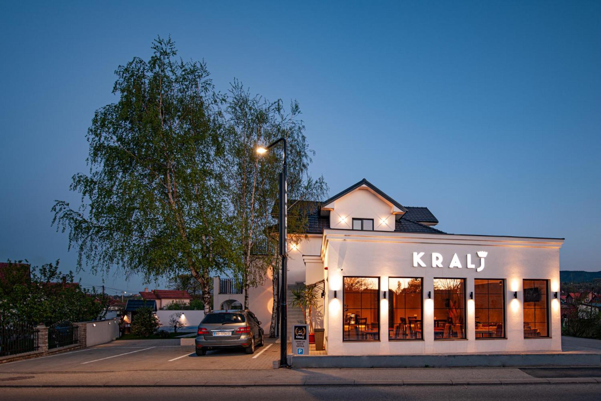 Hotel Kralj Kraljevo Esterno foto