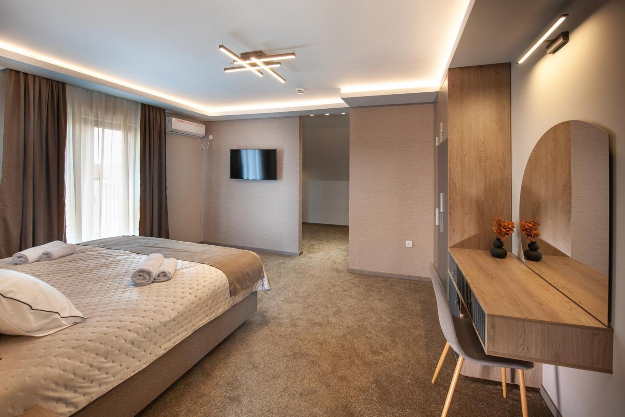 Hotel Kralj Kraljevo Camera foto