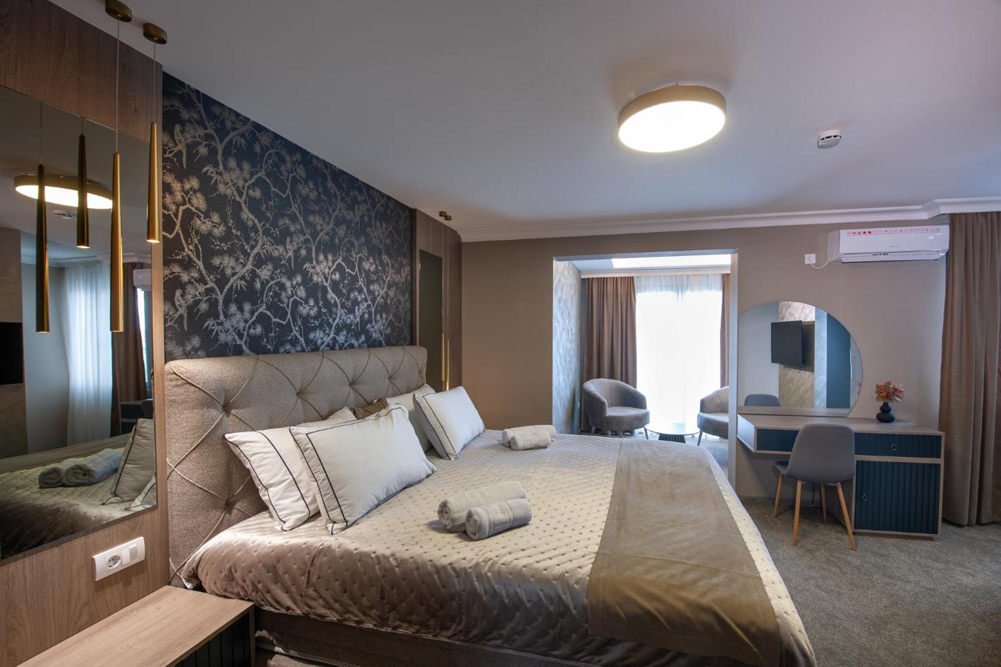 Hotel Kralj Kraljevo Esterno foto