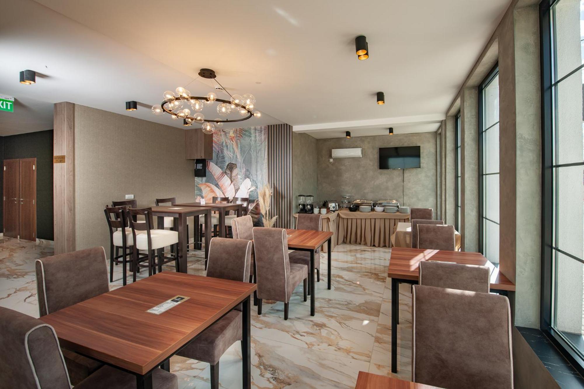 Hotel Kralj Kraljevo Esterno foto